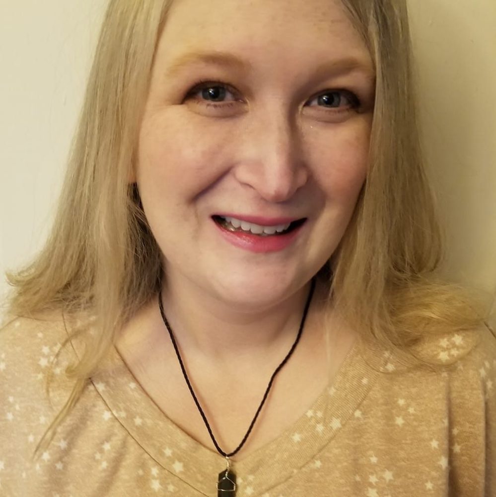 Meet your Posher, Dena